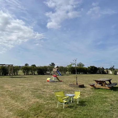 Au Bord De L'eau Avec Terrasse, Peche, Baignade Surveillee, Buvette Et Activites Exterieures - Fr-1-489-360