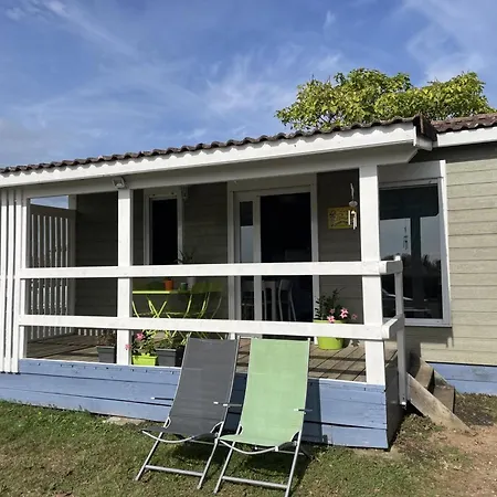 Holiday home Au Bord De L'eau Avec Terrasse, Peche, Baignade Surveillee, Buvette Et Activites Exterieures - Fr-1-489-360 Pierrefitte-sur-Loire