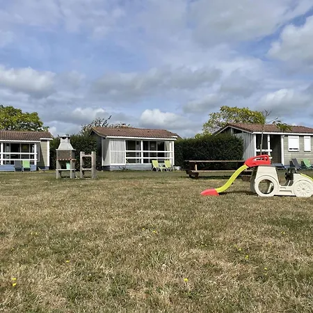 Au Bord De L'eau Avec Terrasse, Peche, Baignade Surveillee, Buvette Et Activites Exterieures - Fr-1-489-360 Holiday home *