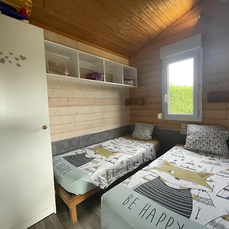 Au Bord De L'eau Avec Terrasse, Peche, Baignade Surveillee, Buvette Et Activites Exterieures - Fr-1-489-360 Holiday home